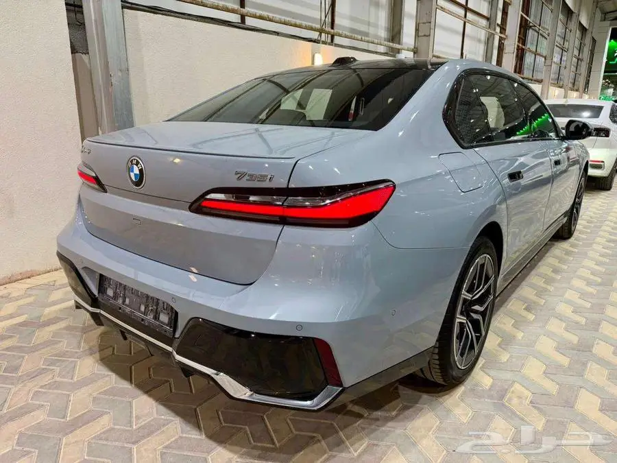 بي إم دبليو BMW 735i موديل 2025 خليجي index