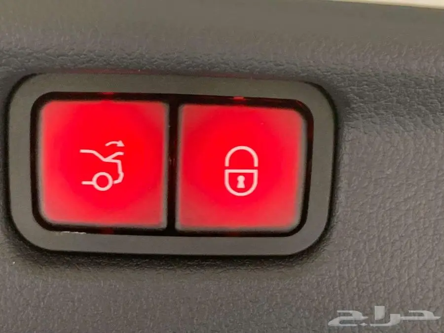 مرسيدس C200 2023 25