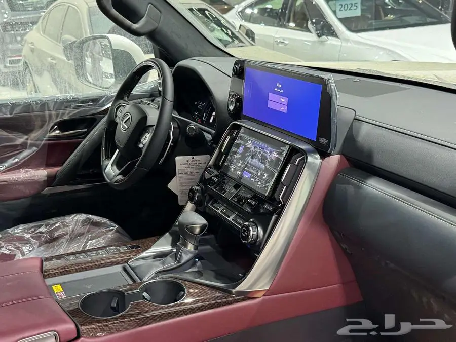 لكزس - LX600 BB - سماعه 25 بريمي - 2025 ابيض داخل احمر 9