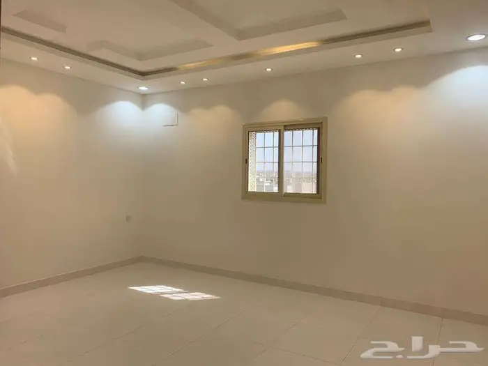 شقق أرضية للبيع ابها حي مدينة سلطان _ المحالة 12