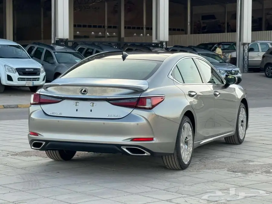 لكزس ES350 CC بريمى 2025 كاش وأقساط 4