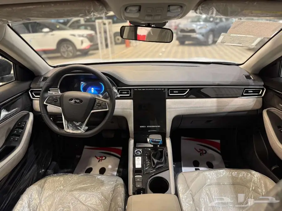 جاك J7 موديل 2025 شكل مطور ومواصفات فاخرة عرض خاص 3