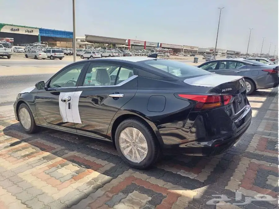 نيسان التيما 2025 استاندر 14
