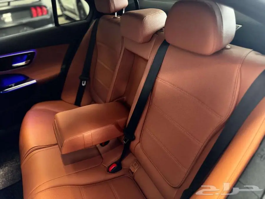 مرسيدس C300 2023 4matic- يوجد حماية PPF على السيارة بالكامل 12