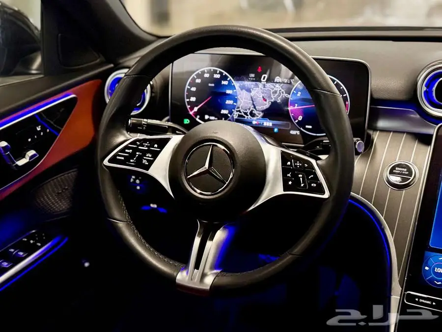 مرسيدس C300 2023 4matic- يوجد حماية PPF على السيارة بالكامل 13