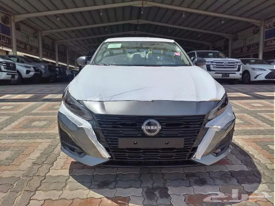 نيسان التيما 2025 استاندر 1