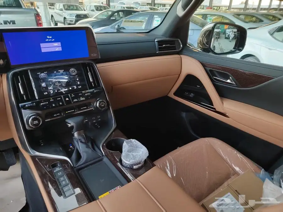 لكزس LX600 3.5 داخلية جملي BB سعودي عرض 553000 موديل 2025 7
