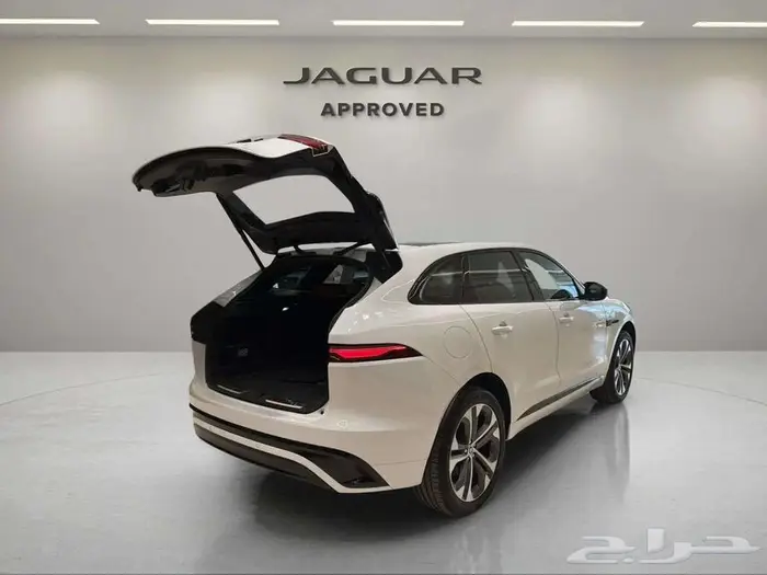 Jaguar F-Pace - R-Dynamic SE - 2024 - 250PS 6