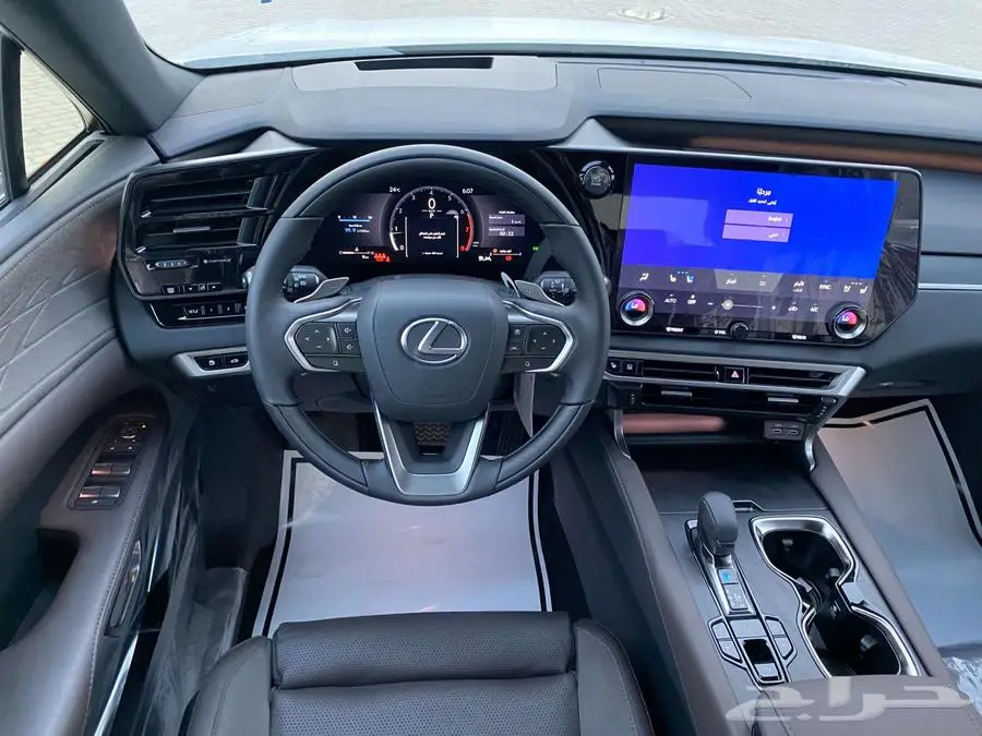 لكزس RX 350 BB 2025بريمي (ابيض -تيتانيوم - اسود). 23