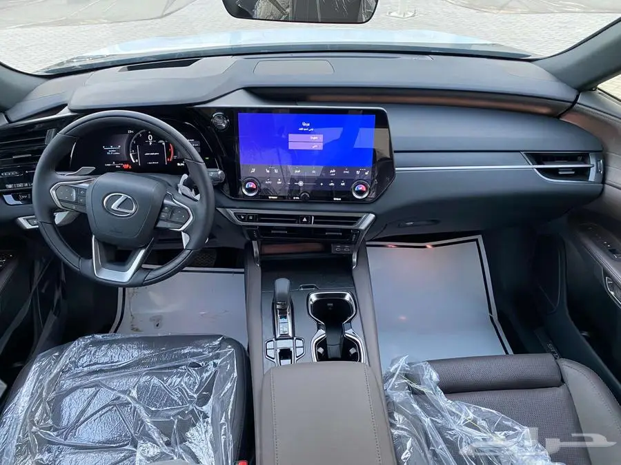 لكزس RX 350 BB 2025بريمي (ابيض -تيتانيوم - اسود). 8