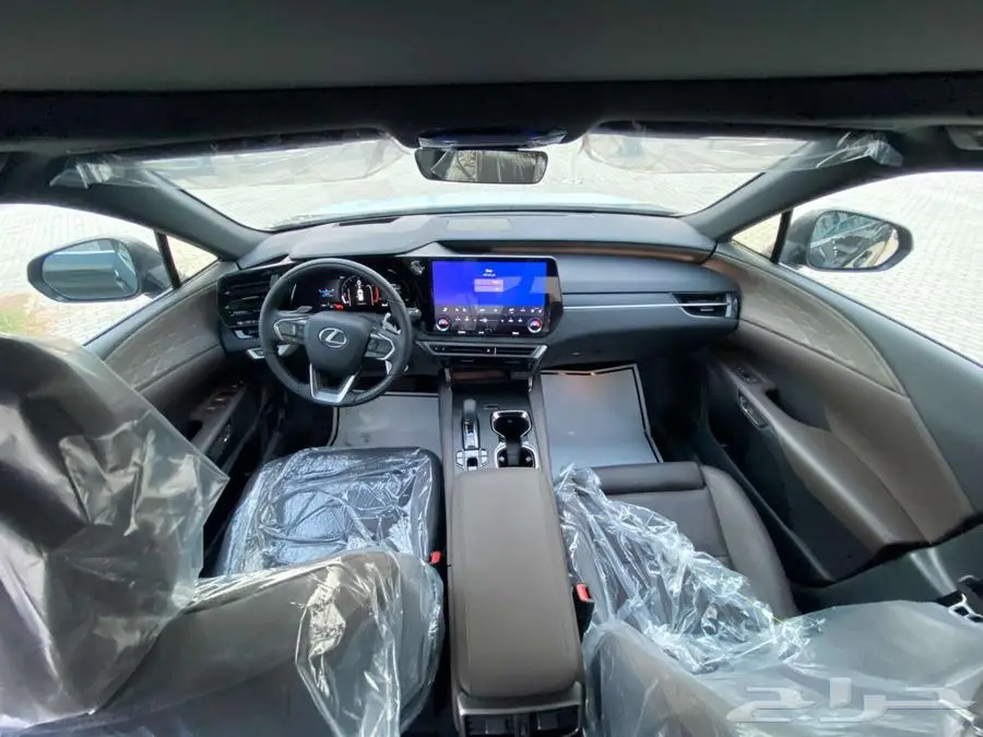 لكزس RX 350 BB 2025بريمي (ابيض -تيتانيوم - اسود). 7
