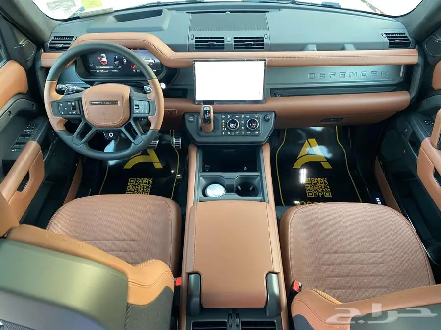 Land Rover Defender OCTA 2025 أقوى وأفخم ديفندر في التاريخ 10