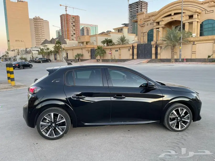 بيجو 208 2023 GT اعلى فئه PEUGEOT 12