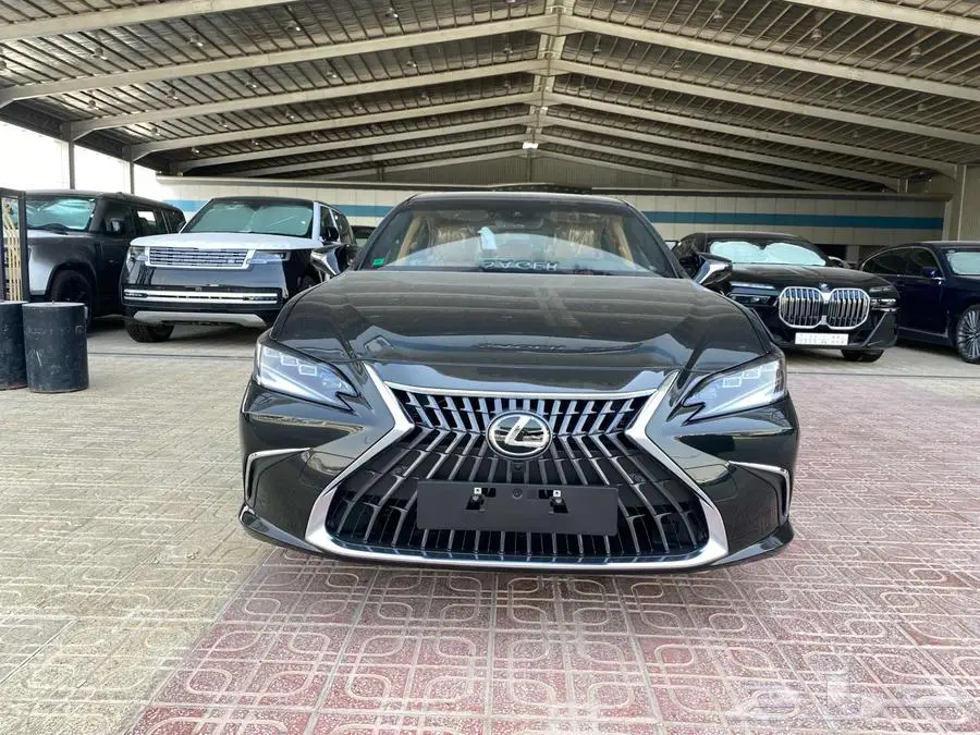 لكزس ES 350 DD فل كامل 2025 - الساير كويتي 43