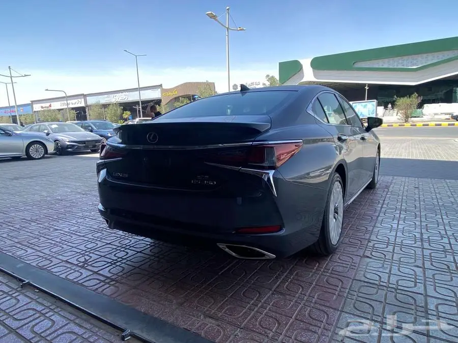 لكزس ES 350 DD فل كامل 2025 - الساير كويتي 41