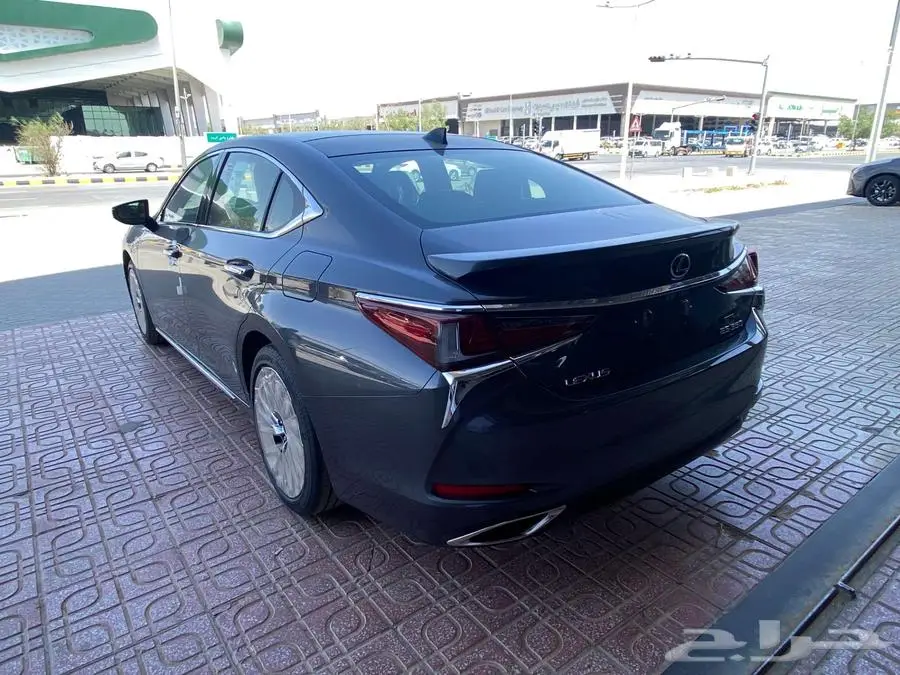 لكزس ES 350 DD فل كامل 2025 - الساير كويتي 40