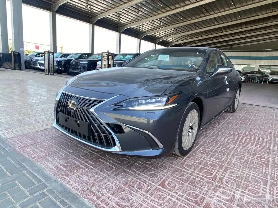 لكزس ES 350 DD فل كامل 2025 - الساير كويتي 31