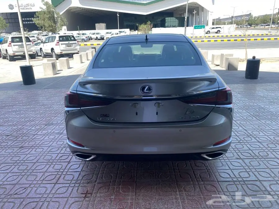 لكزس ES 350 DD فل كامل 2025 - الساير كويتي 28