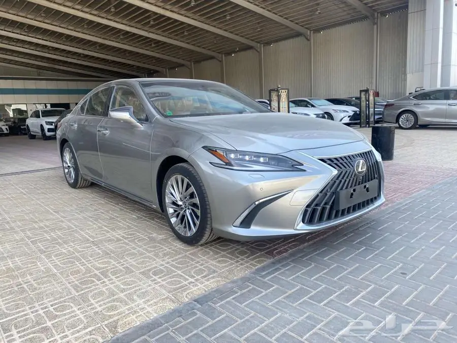 لكزس ES 350 DD فل كامل 2025 - الساير كويتي 16