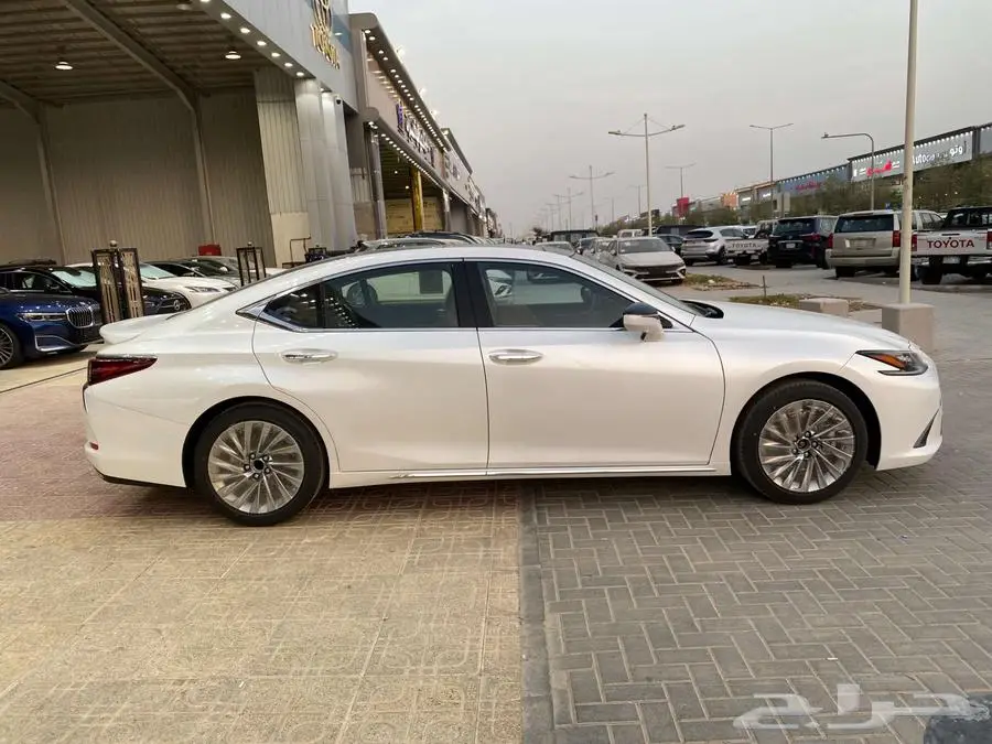 لكزس ES 350 DD فل كامل 2025 - الساير كويتي 3