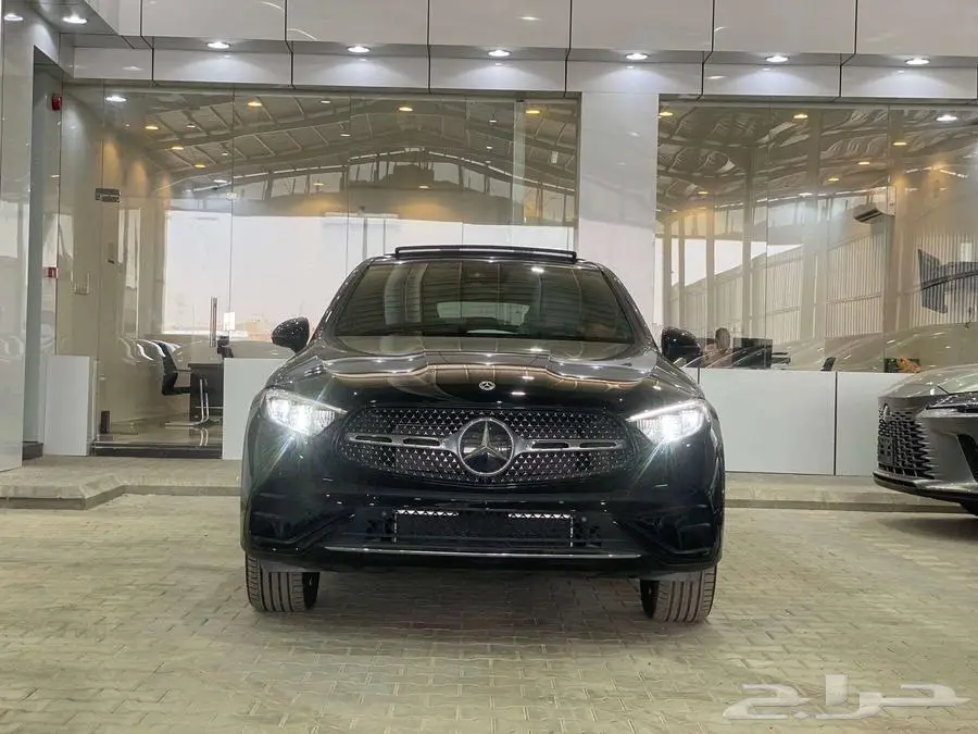 مرسيدس GLC 300 فل كامل 2024 - بطاقه جمركيه 2