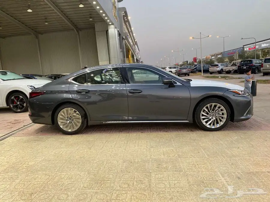 لكزس ES350 CC سعودي 2025 كاش واقساط 4