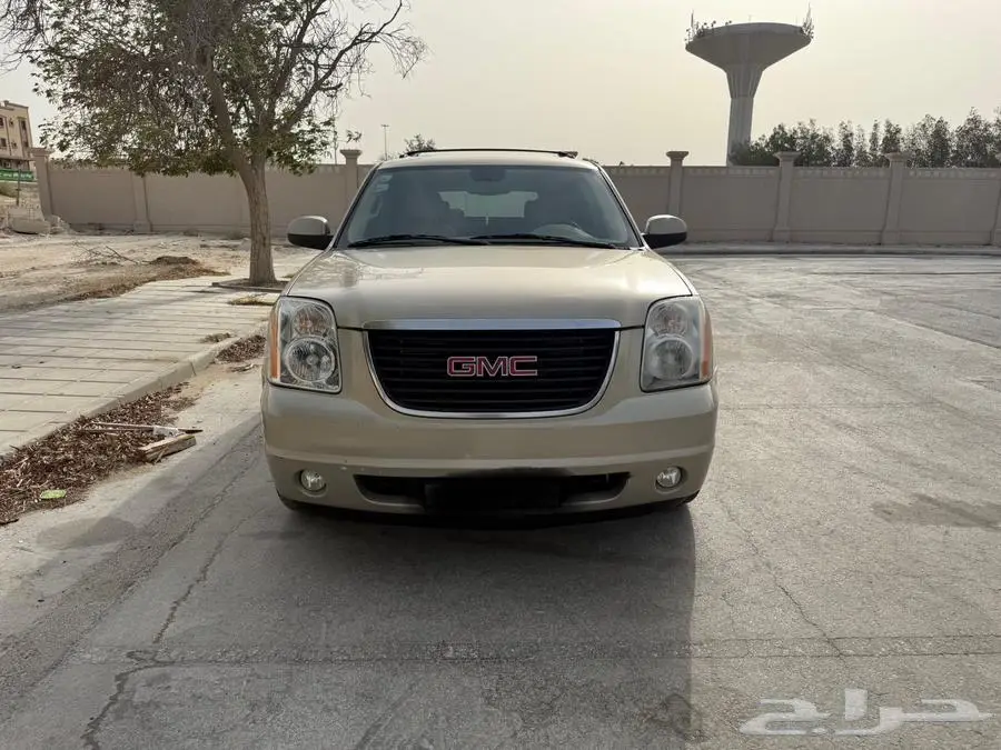 للبيع يوكن ذهبي بدي بلد 2009 فل كامل SLT 0