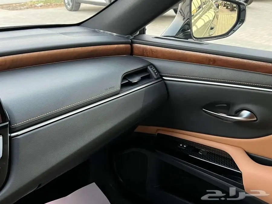 لكزس CC ES 350 نص فل 2025 (بريمي) كاش واقساط 7