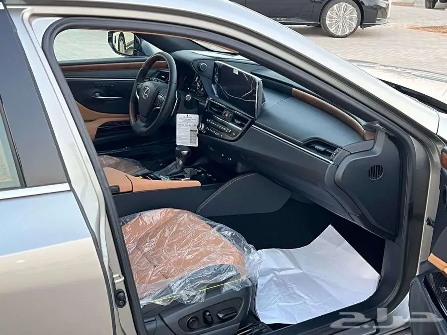 لكزس CC ES 350 نص فل 2025 (بريمي) كاش واقساط 17