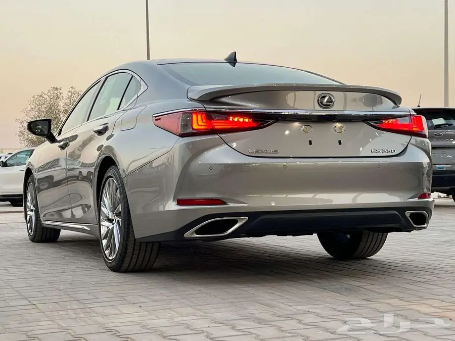 لكزس CC ES 350 نص فل 2025 (بريمي) كاش واقساط 4