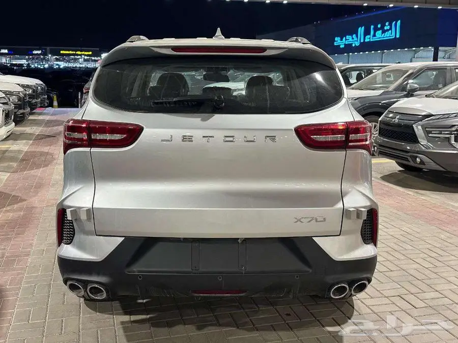 عرض خاص جيتور X70 لاكجري موديل 2025 عدد 7 راكب 4