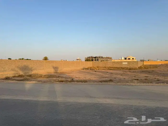 للبيع أرض تجارية شمال مدينة بريدةة بحي الحزم 5