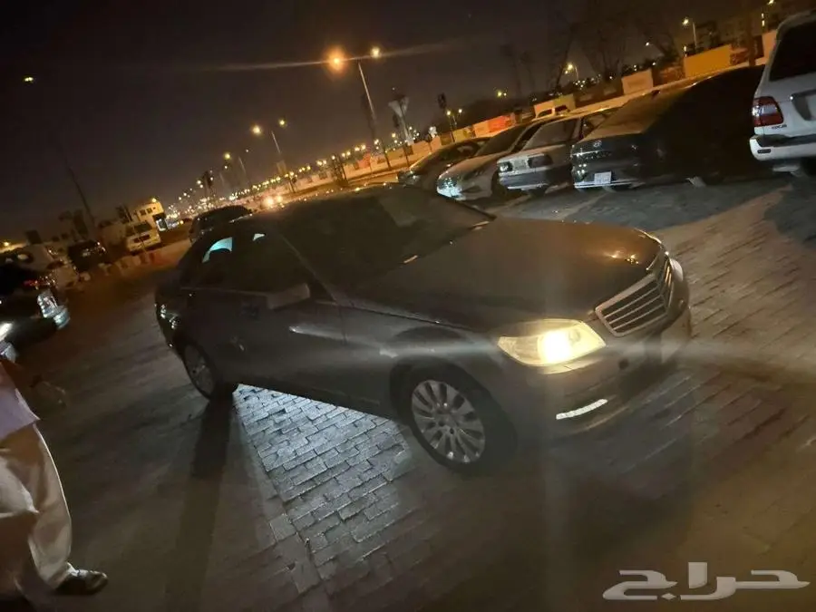 مرسيدس C180 موديل 2011 14