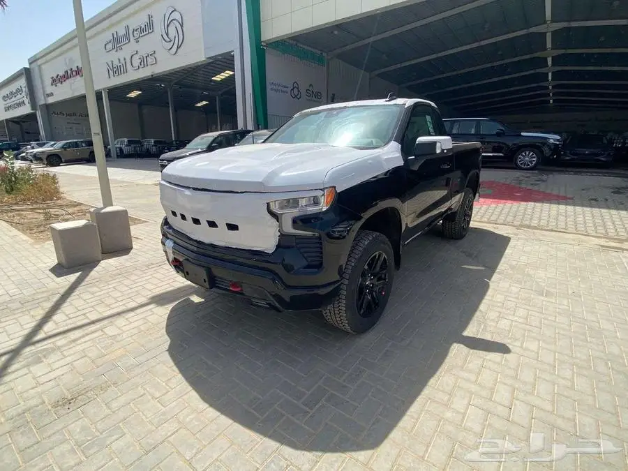 سلفرداو تريل بوس Z71 غمارة 2025 سعودي كاش وتمويل 8