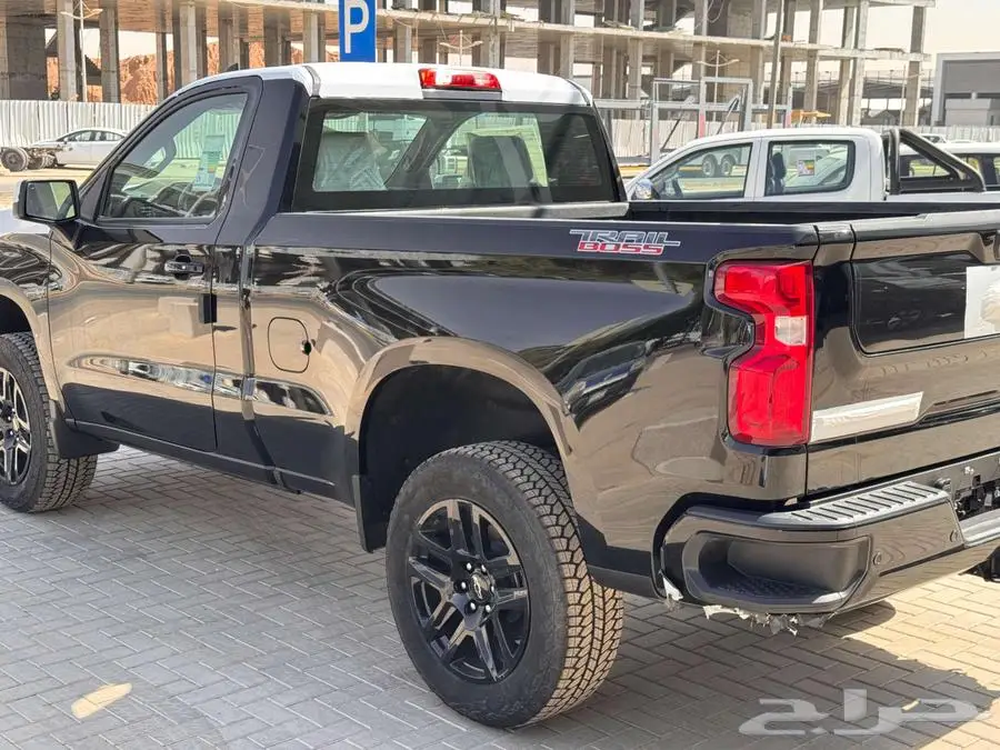 سلفرداو تريل بوس Z71 غمارة 2025 سعودي كاش وتمويل 17