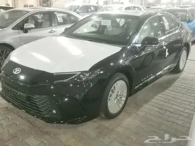 كامري LE اسود بنزين سعودي 2025 1