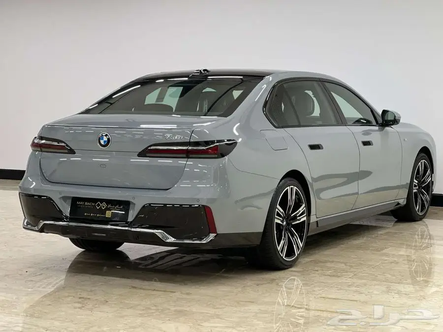 BMW 735i KIT M 2025 GCC index