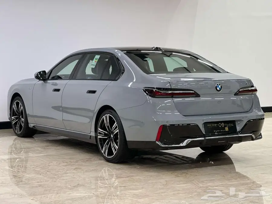 BMW 735i KIT M 2025 GCC index