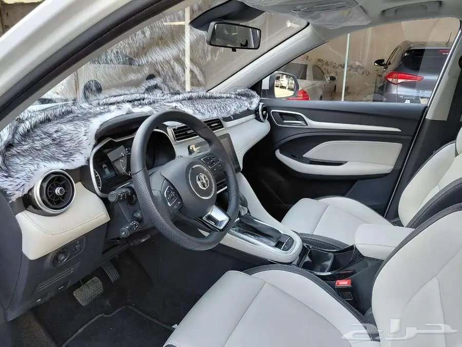 للتنازل بدون مقابل سيارة ام جي زد اس - لوكس 2024 MG ZS LUX 10