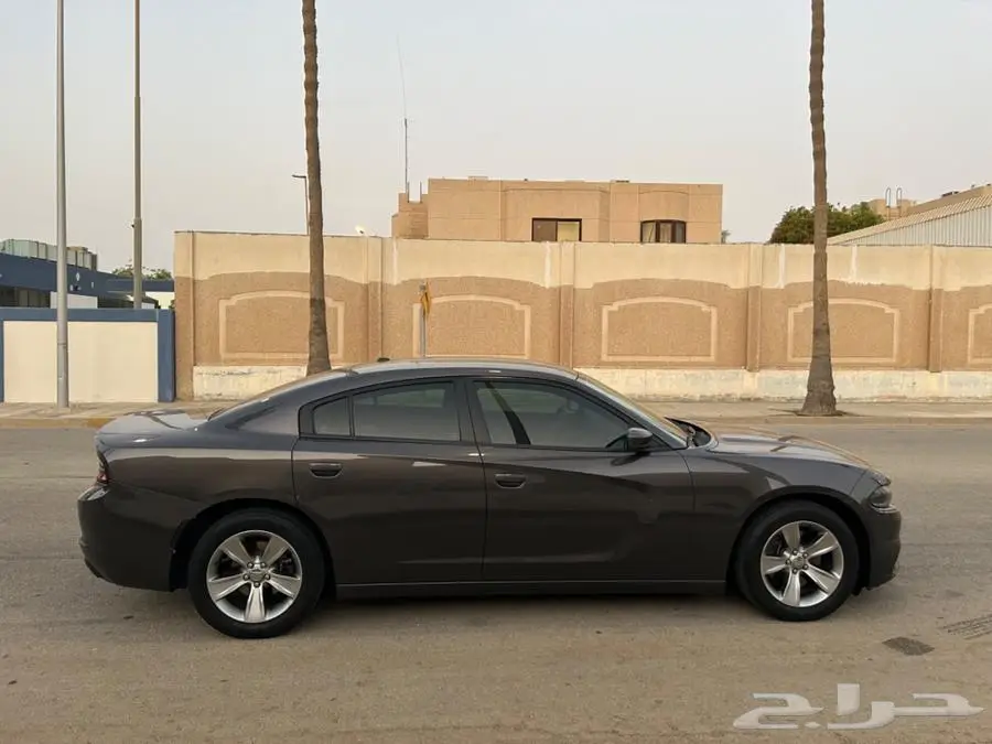 دودج تشارجر SXT موديل 2021 نظيفة جدا 5