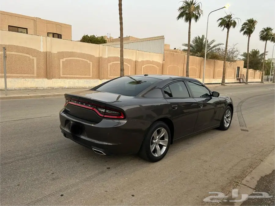 دودج تشارجر SXT موديل 2021 نظيفة جدا 8