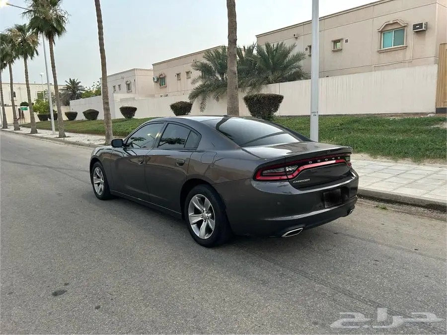 دودج تشارجر SXT موديل 2021 نظيفة جدا 9