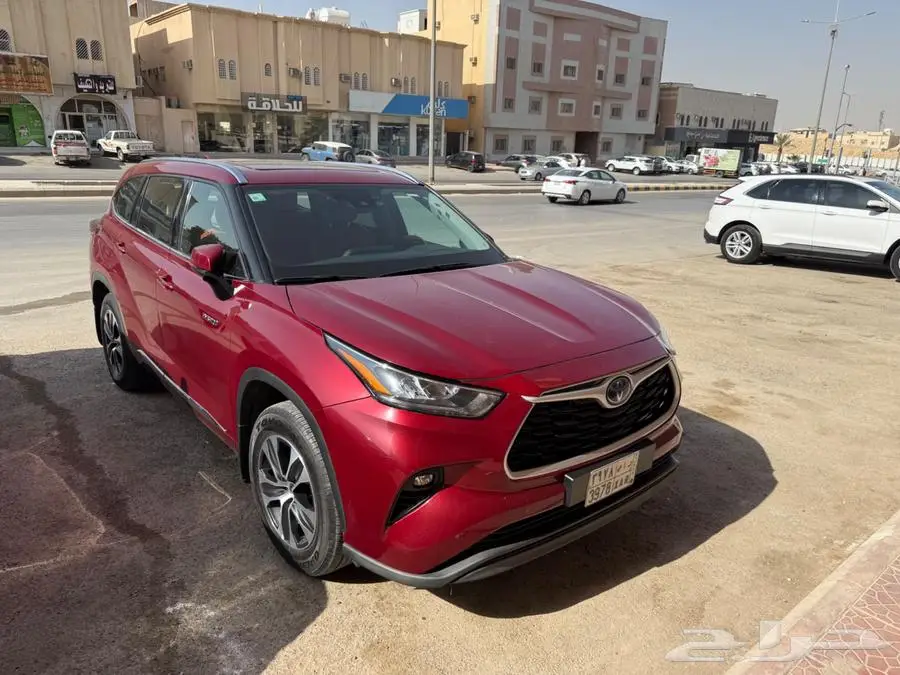 Toyota Highlander GLE 4x4 8