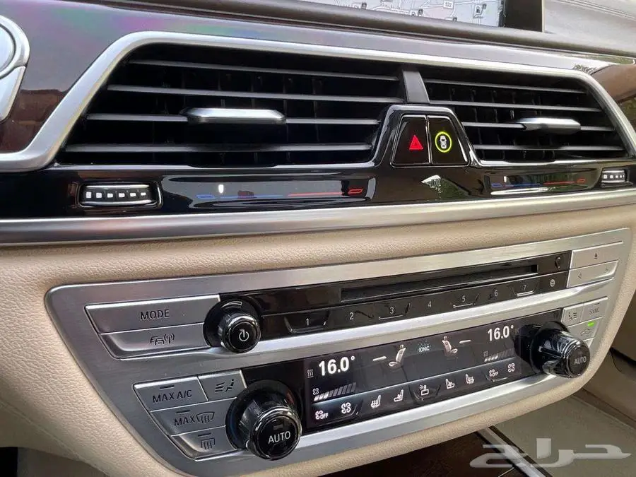بي إم دبليو 750LI أبيض 2016 فل ماشي 25 ألف بحالة ممتازة 82