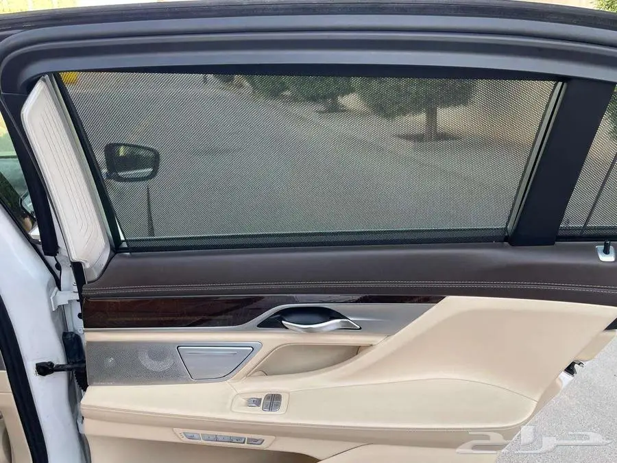 بي إم دبليو 750LI أبيض 2016 فل ماشي 25 ألف بحالة ممتازة 60