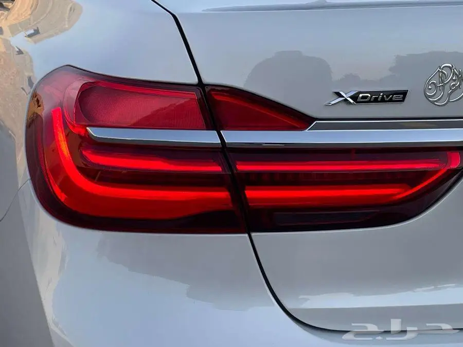 بي إم دبليو 750LI أبيض 2016 فل ماشي 25 ألف بحالة ممتازة 58