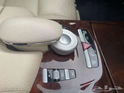 مرسيدس بانوراما S300 فضي 2012 ماشي 94 ألف بحالة ممتازة جدا 38