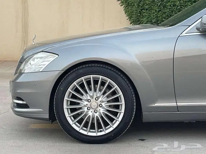 مرسيدس بانوراما S300 فضي 2012 ماشي 94 ألف بحالة ممتازة جدا 27