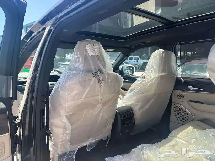 جيب جراند شروكي موديل 2024 كاش اقساط 7