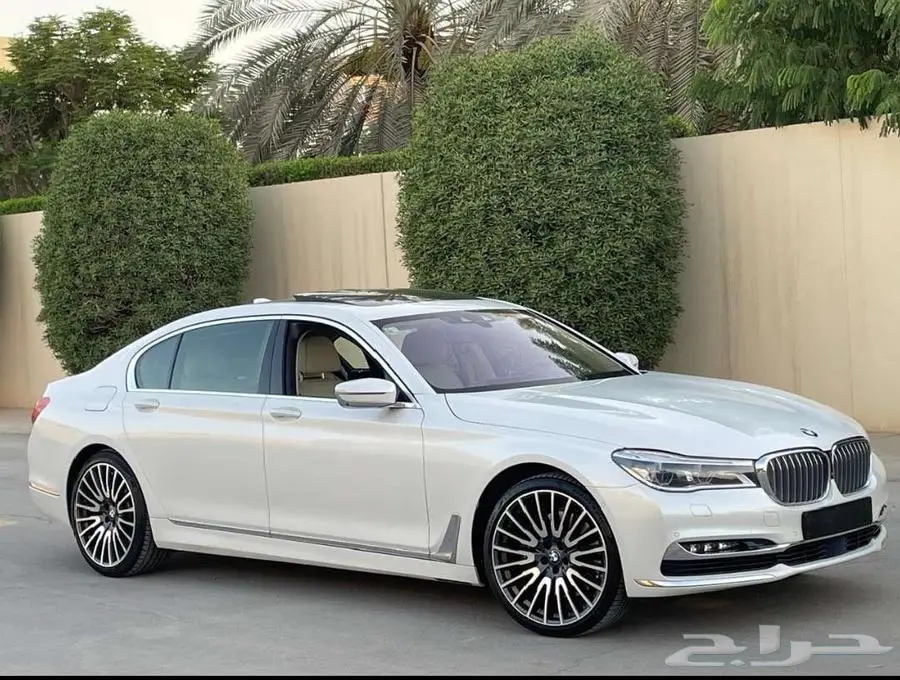 بي إم دبليو 750LI أبيض 2016 فل ماشي 25 ألف بحالة ممتازة index